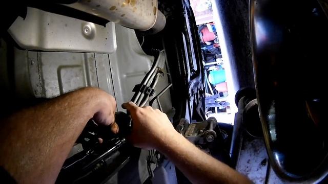 How to Change a Fuel Filter on a Buick Rendezvous 3.4L V6 смотреть онлайн