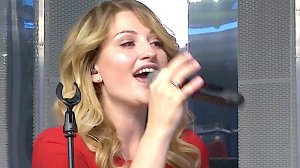 Песня Анастасии Максимовой РАЗНЫЕ :Лера Массква: