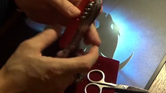 Китайская копия ножа  Victorinox Chinese Copy Of A Knife