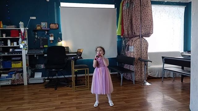 "А я влюбилась в крокодила" Арина Мелконян 2024 смотреть онлайн