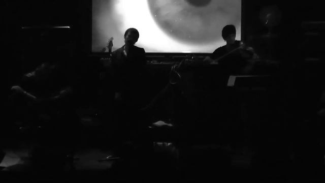 Majdanek Waltz - Дома глаза раскрыли смотреть онлайн