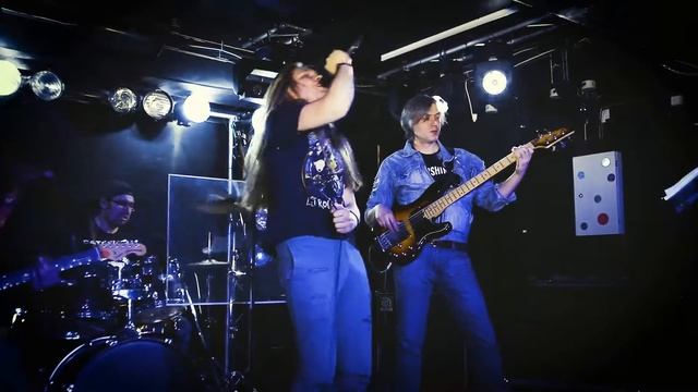 Республика Марс - Художник (live in Vodoley) смотреть онлайн