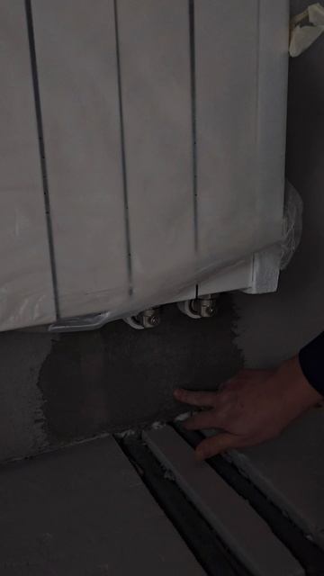 Правильная подводка труб к радиаторам 👍 #радиаторы #трубы #ремонт смотреть онлайн