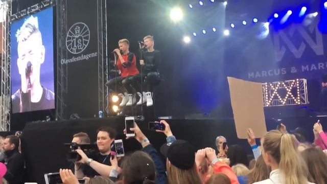 Marcus & Martinus-Heartbeat (LIVE!!) смотреть онлайн