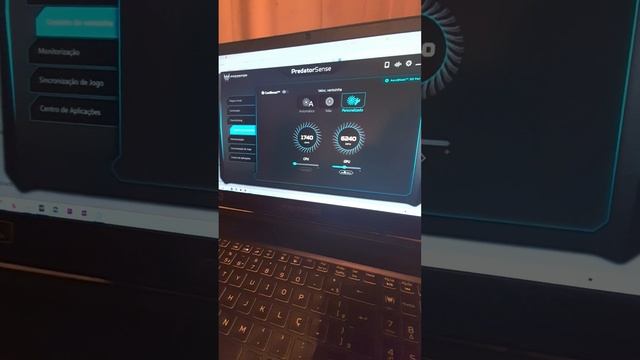 Barulho no Cooler Helios 300 Acer смотреть онлайн