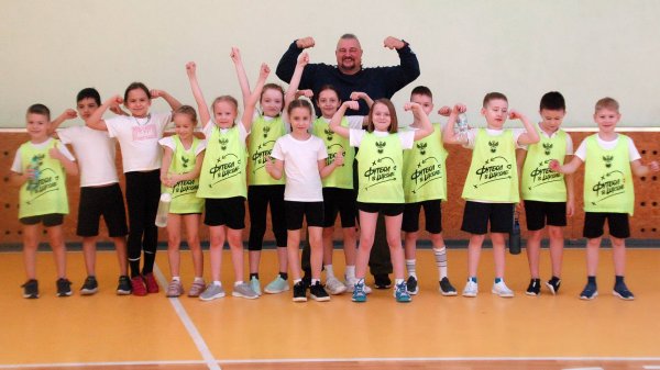 Состязания вторых классов школ №3 и №55 г.  Томска.