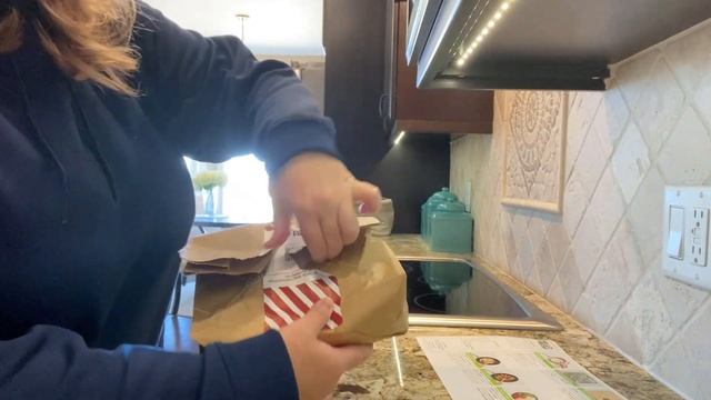 HELLO FRESH FOR WEIGHT LOSS. Honest Hello Fresh review 2021, spicing up meal plan. смотреть онлайн