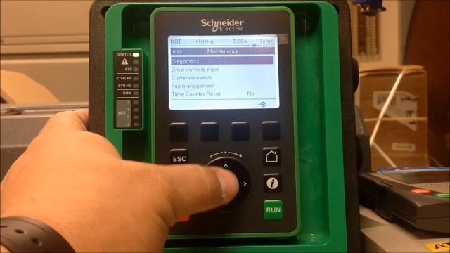 Accessing Fan & IGBT Diagnostics Menu on Altivar 630/930 Process Drives | Schneider Electric Suppor смотреть онлайн