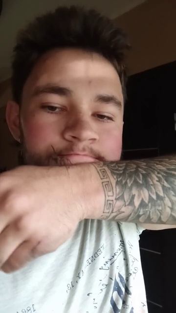 Посадил Тарантула на лицо! смотреть онлайн