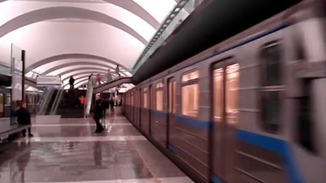 МетроМосква: 81-717.6 на Зябликово смотреть онлайн