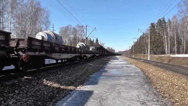 Электровоз ВЛ11-312/236А с грузовым составом смотреть онлайн
