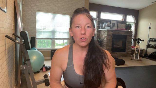 WOMEN CAN GAIN WEIGHT FROM UNDER-EATING?! **R-RATED RANT** смотреть онлайн