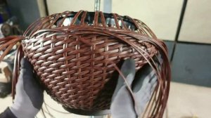 плетение кашпо на приспособлении , ротанг - полумесяц.