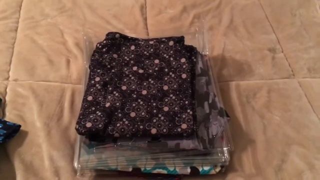 2017-01-24 First Impressions And Review Of EZSTAX T-shirt Organizing System Using Lularoe Leggings