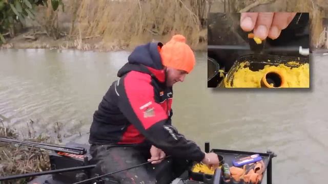 Sweetcorn fishing for carp... with a twist! смотреть онлайн