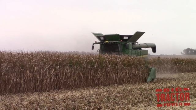 All New 2018 John Deere S780 Combine Harvesting Corn