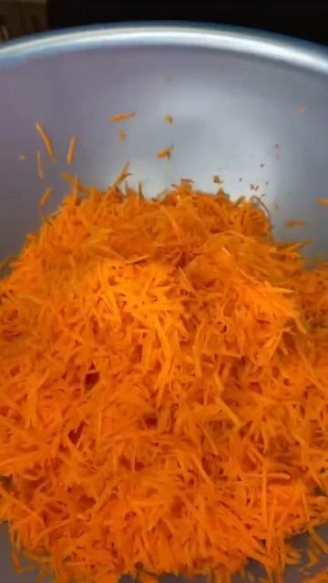Сочный морковный пирог ❤️ смотреть онлайн