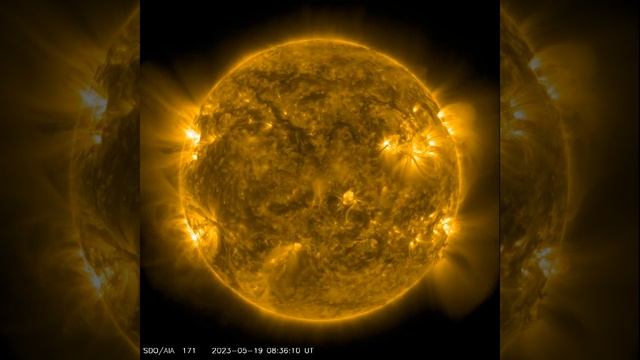 SDO зафиксировал НЛО на Солнце 21 мая 2023