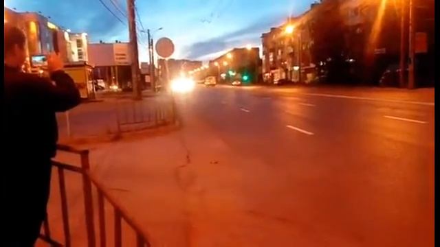 Копия видео "Предложение руки и Сердца от таксиста Дзержинска" смотреть онлайн