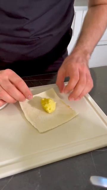 Закуска из тостового хлеба, сыра и картофеля смотреть онлайн
