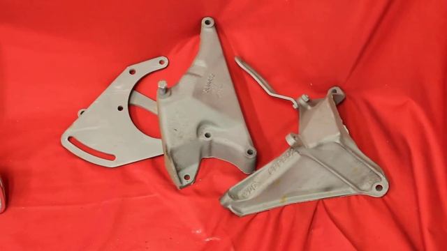 Oldsmobile Cutlass 442 A/C Brackets смотреть онлайн