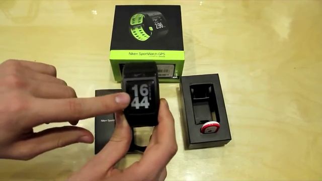 Nike Lime Green GPS Sport Watch Review + Cheapest Price смотреть онлайн
