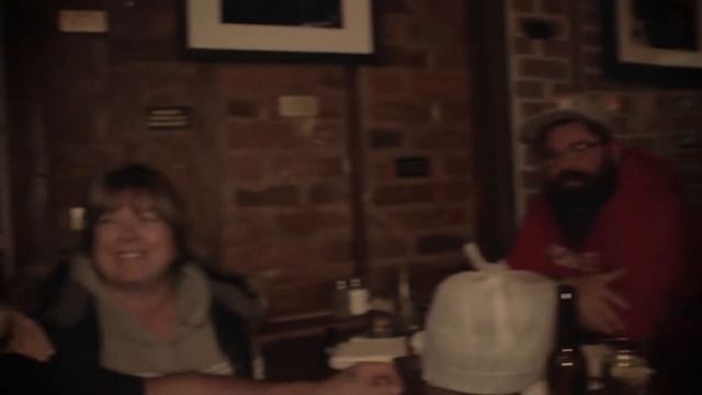 Speakeasy Bar and Grill смотреть онлайн
