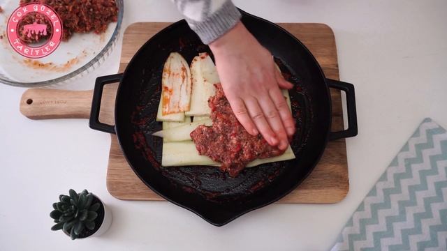 İftara Pratik ve Lezzetli Patlıcanlı Tepsi Kebabı Tarifi | Kilis Tava Nasıl Yapılır Ana Yemek Tarif смотреть онлайн