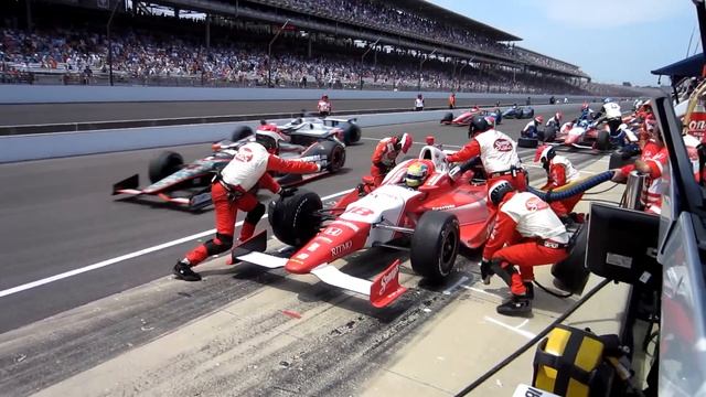 2012 Indy 500 pit stop by Justin Wilson смотреть онлайн