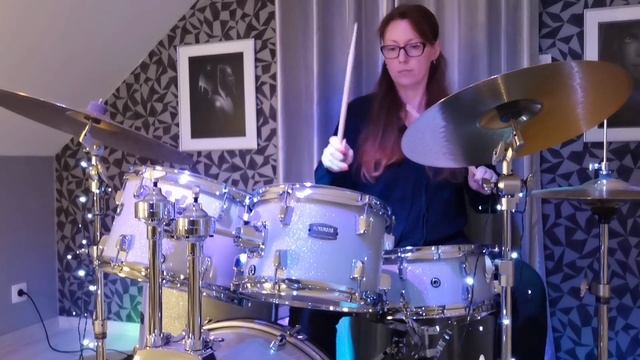 The Rolling Stones "Paint it, Black" - Drum cover смотреть онлайн
