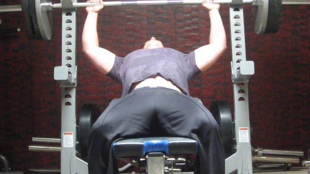 325 lb Singles - Incline Bench Press (at 225 lbs) смотреть онлайн