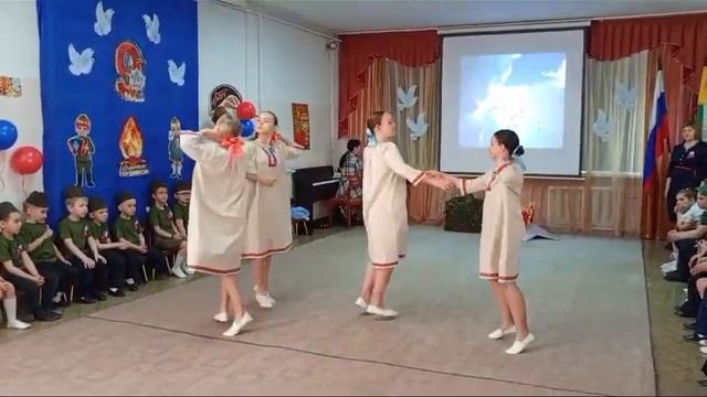Матушка земля 🇷🇺....Наша творческая девочка 👧#матушказемля #ТатьянаКуртукова#матушка#родина#9мая202 смотреть онлайн