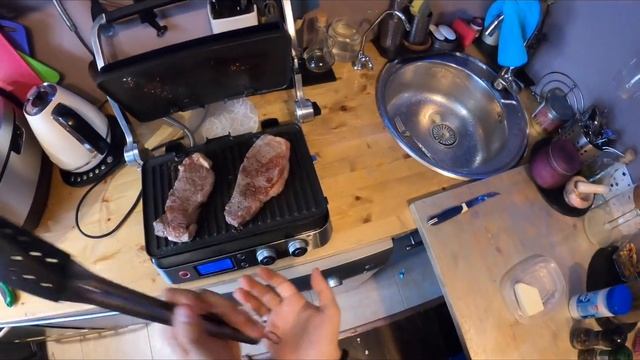 Вкусный, СОЧНЫЙ СТЕЙК за 4:30 минуты!!!! смотреть онлайн