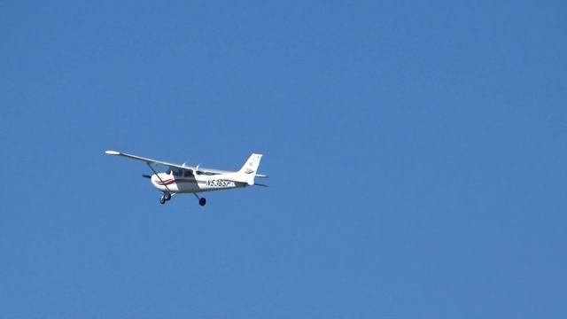 3/16/17 Cessna 172 takeoff смотреть онлайн