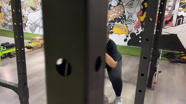 A1: Kettlebell Squats - 50 seconds смотреть онлайн