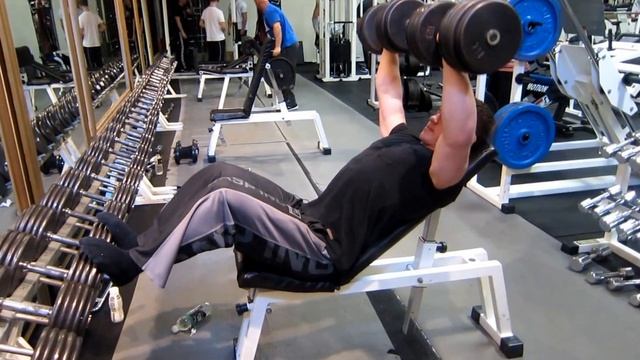 Andreas Tvergaard - 55 kg Incline DB Benchpress смотреть онлайн