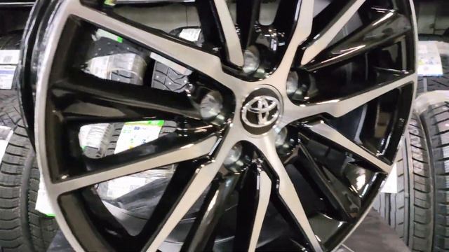 Диски R17 Toyota Camry 5X114,3 ET45 d60,1 BMF HP893D смотреть онлайн