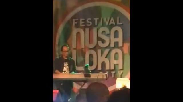 NUSALOKA FESTIVAL - CHARMA CHAMELEON - (Culture Club) Tiara Ft. CBS Band смотреть онлайн