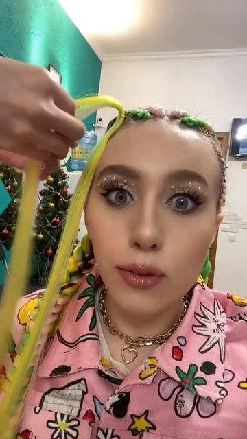 А ты ЛЮБИШЬ украшения на голове?🥰 смотреть онлайн