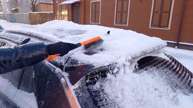 notiriju sniegu no auto un braucam uz laukiem un laukos meža izrotaja egli ar Dārzeniem un ponija смотреть онлайн