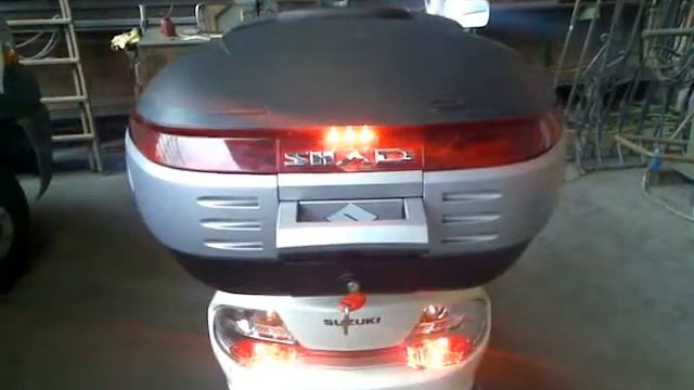 LUCES EN SHAD SH50. SHAD SH50 TOPCASE LIGHTS. смотреть онлайн