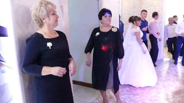 САМ НЕ П'Ю, САМ НЕ НАЛИВАЮ || ВЕСІЛЬНІ ТАНЦІ || РОДОСЛАВ || 26.10.2019 смотреть онлайн