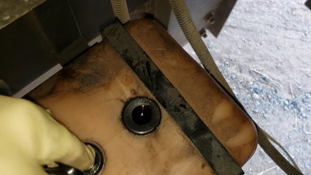 Replacing a Power Gear Jack Warning Switch смотреть онлайн