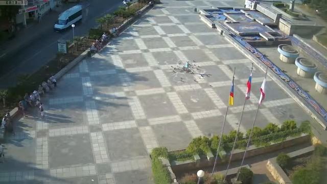 Вебкамера "Площадь Советская". Запись 26.07.2017 08:00:04 смотреть онлайн
