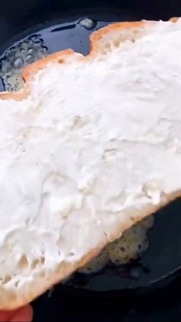 Broccoli cheddar grilled cheese | cooking recipes #shorts смотреть онлайн