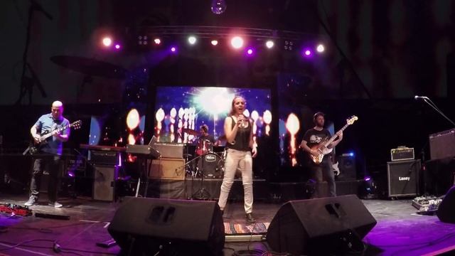 Fabula - El Color De Las Cosas - En Vivo - Tribus Club De Arte смотреть онлайн