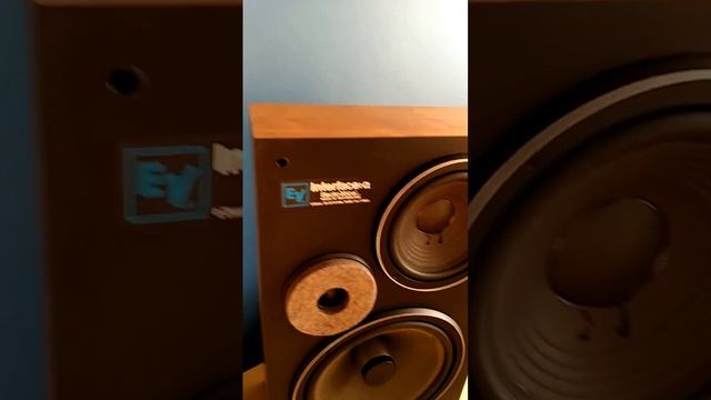 Electro Voice - Interface Alpha