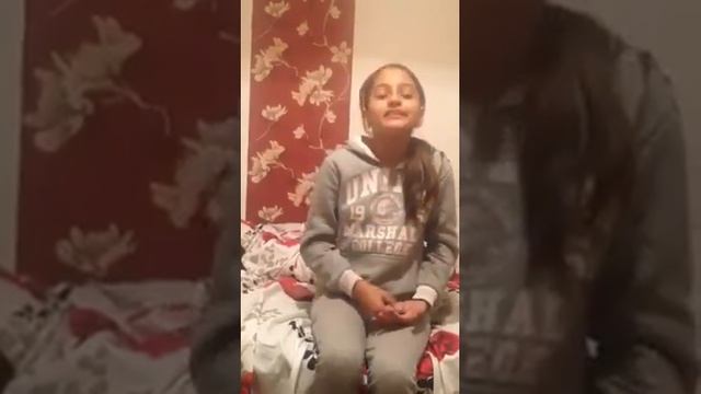 ДЕВОЧКА ПОЕТ КРУТО смотреть онлайн