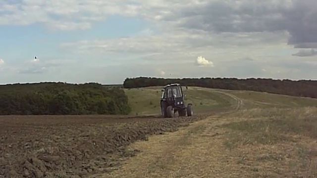 МТЗ 1025 с боронами