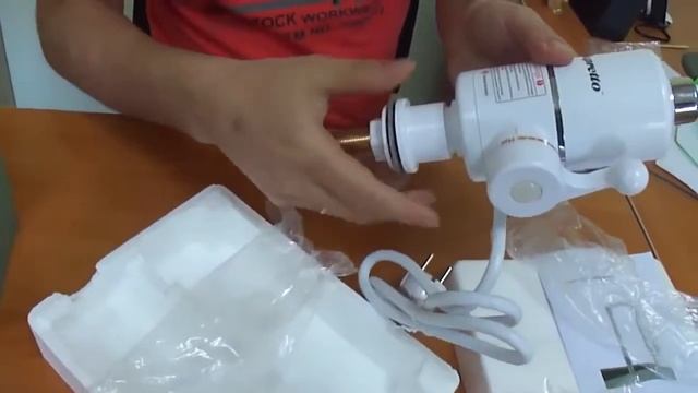 Проточныи водонагреватель электрическии 5 квт